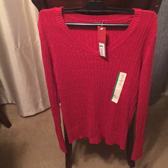 Sweater - Picture 2 of 4